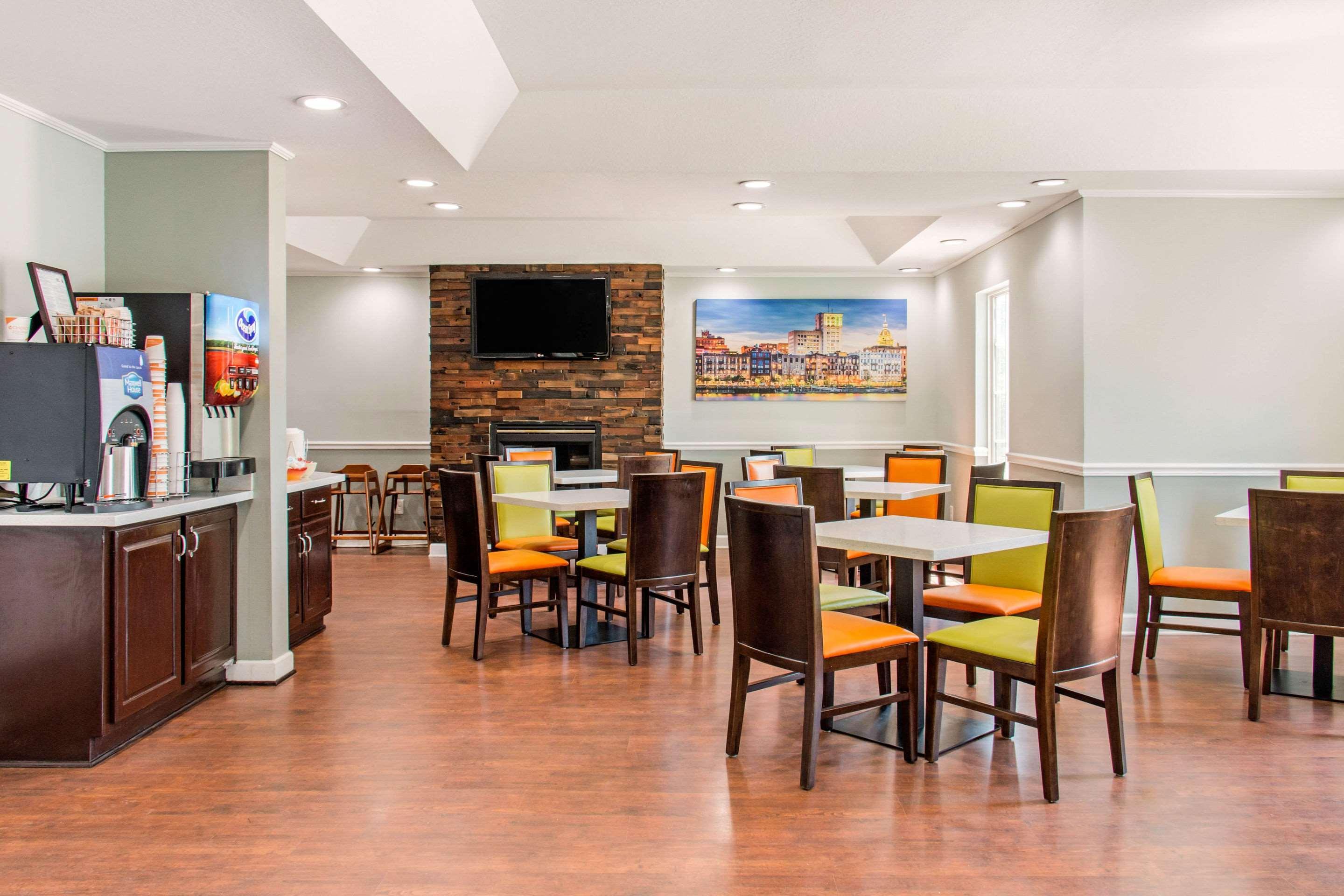 Quality Inn Pooler - Savannah I-95 מראה חיצוני תמונה
