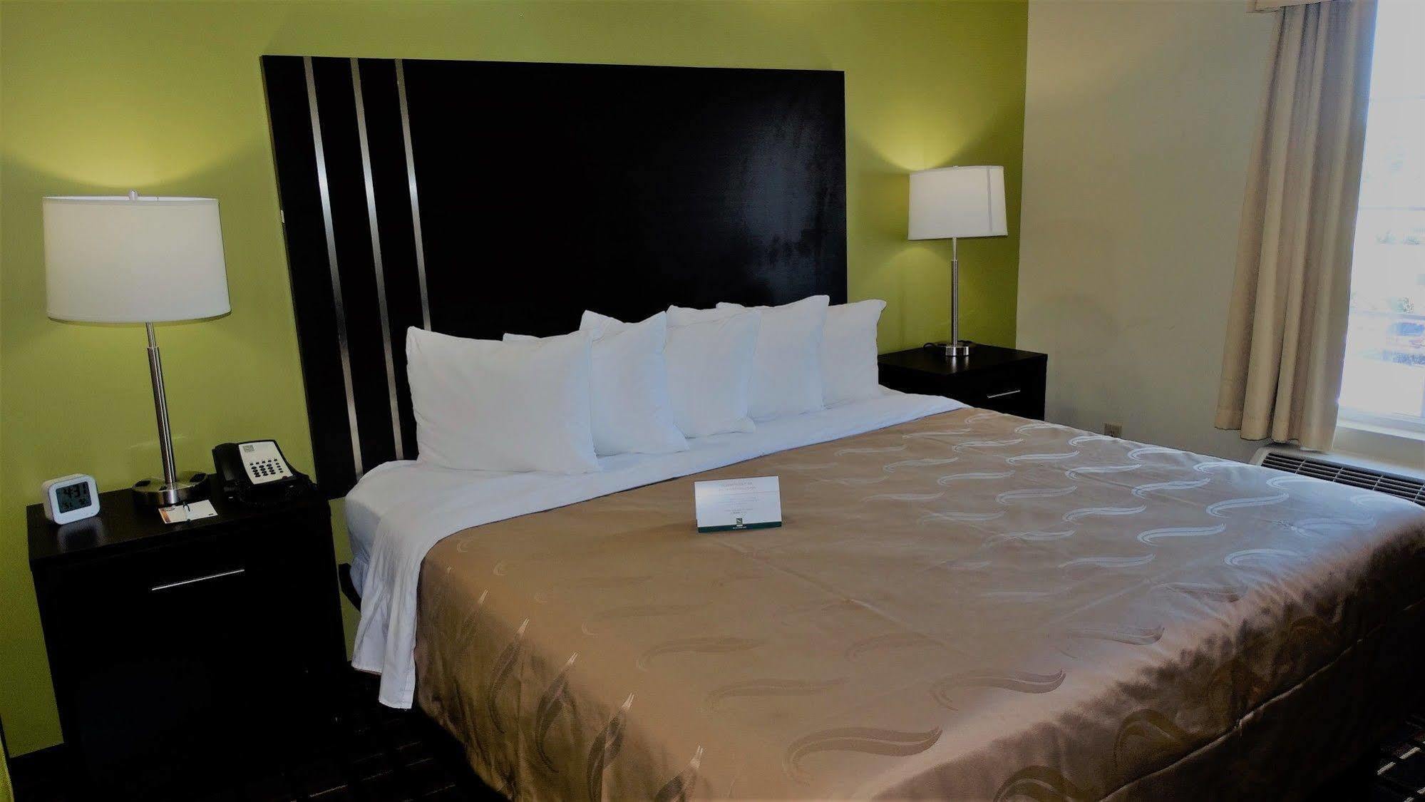 Quality Inn Pooler - Savannah I-95 מראה חיצוני תמונה
