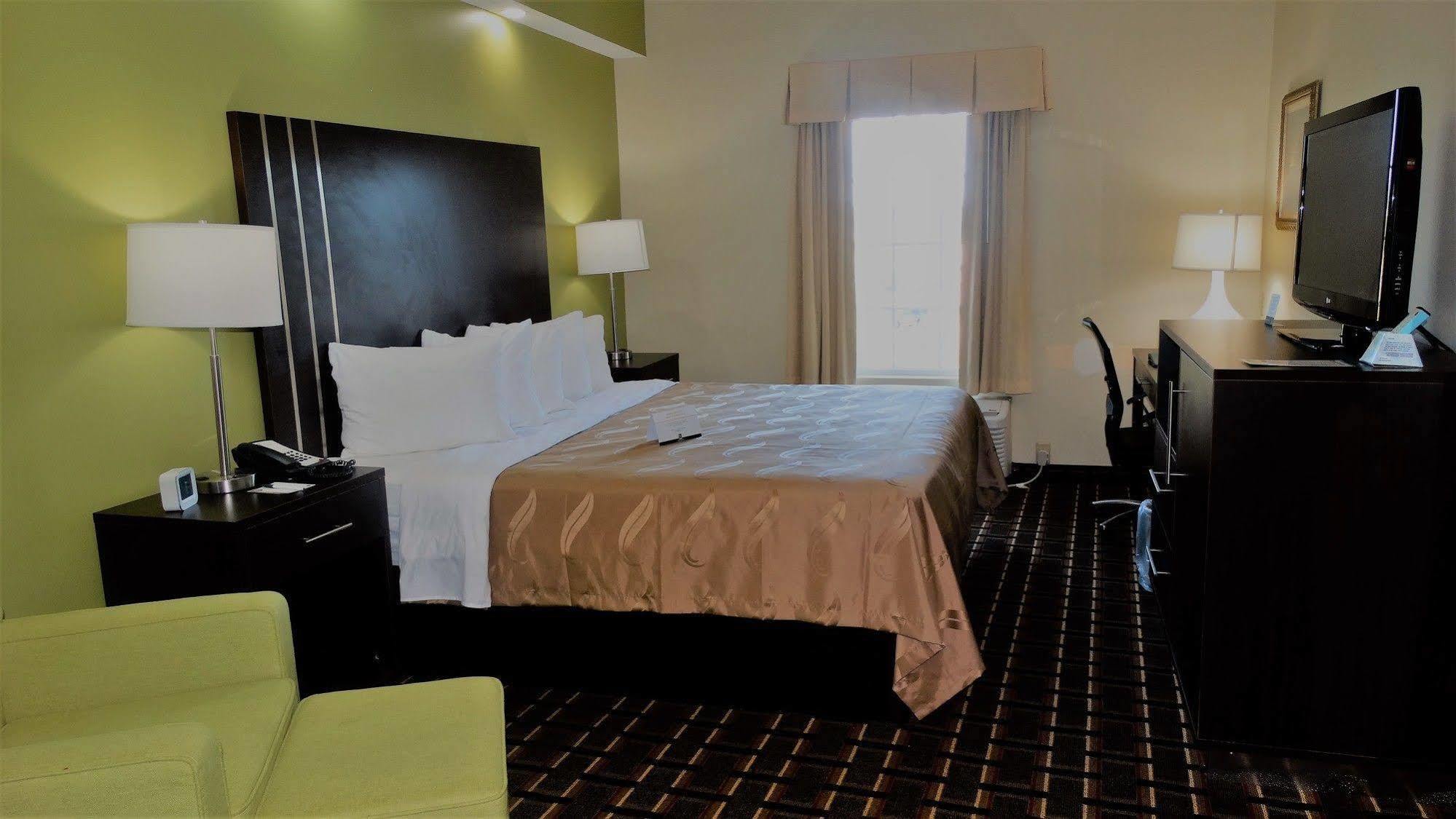 Quality Inn Pooler - Savannah I-95 מראה חיצוני תמונה